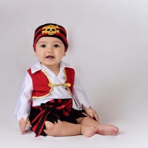 Disfraz de pirata de 12 a 18 meses. 100 % poliéster. camisa/chaleco con velcro